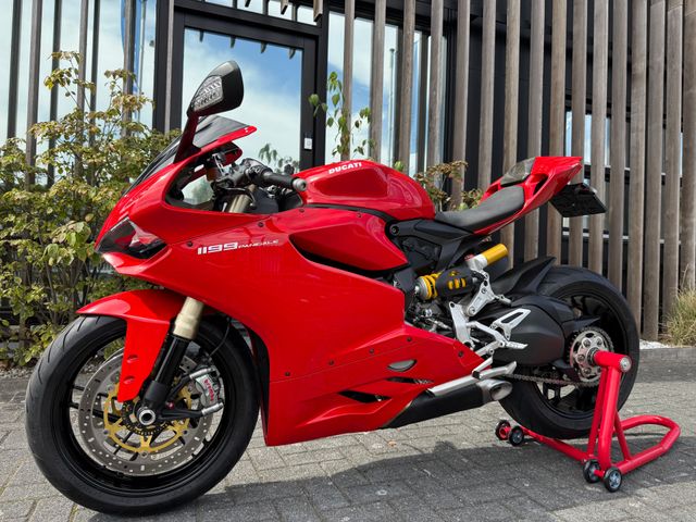 ducati - 1199-panigale