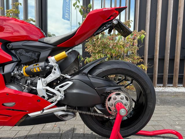 ducati - 1199-panigale