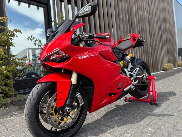 ducati - 1199-panigale