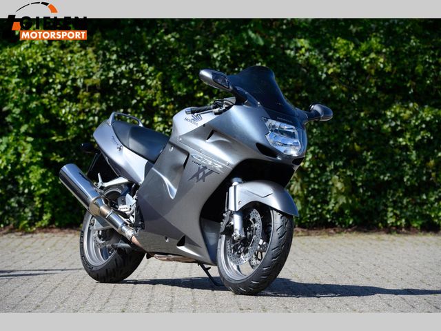 honda - cbr-1100--xx-super-blackbird