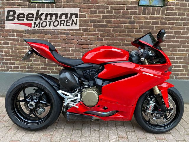 ducati - 1299-panigale