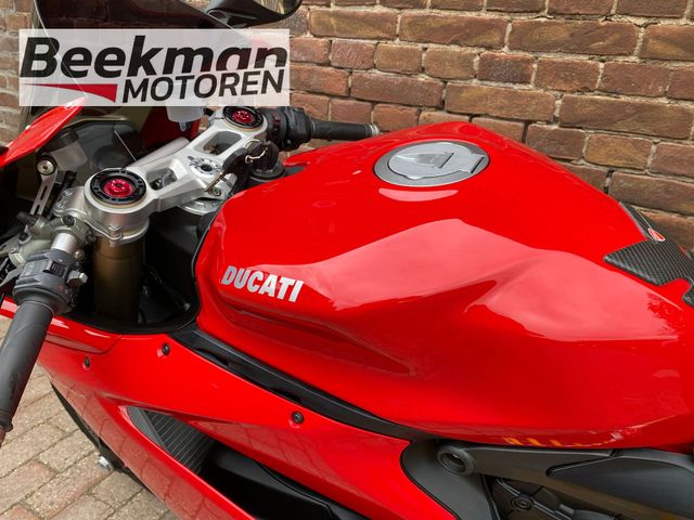 ducati - 1299-panigale