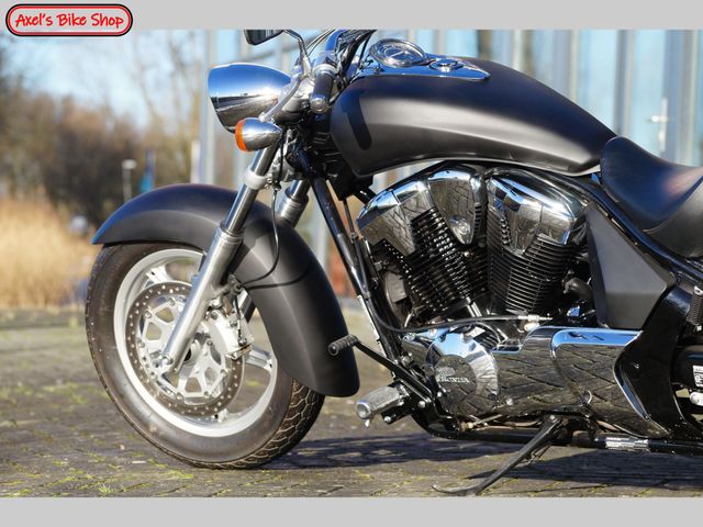 honda - vt-1300-cx