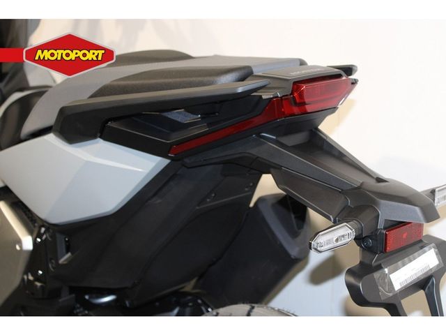 honda - x-adv