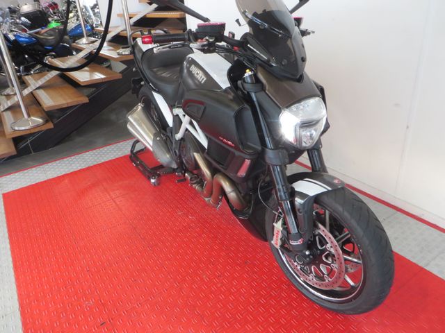 ducati - diavel-carbon