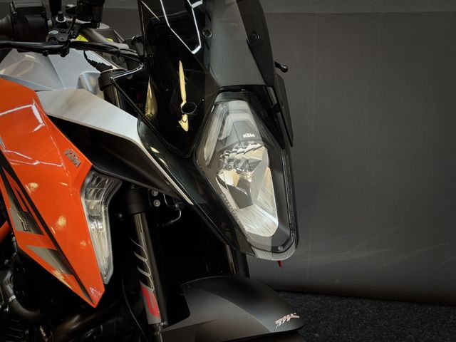 ktm - 1290-super-duke-gt
