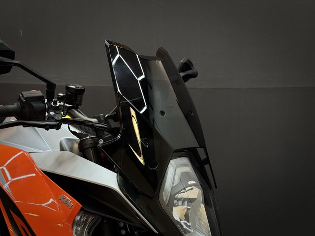 ktm - 1290-super-duke-gt