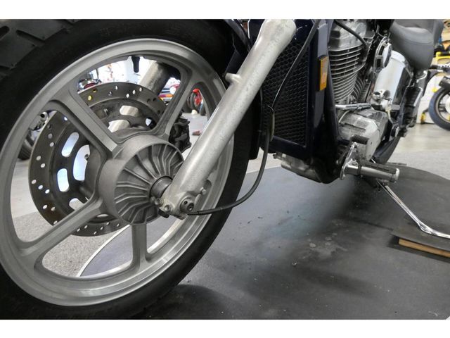 honda - vt-1100-c-shadow