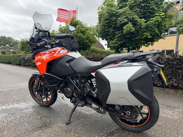 ktm - 1290-super-adventure-s