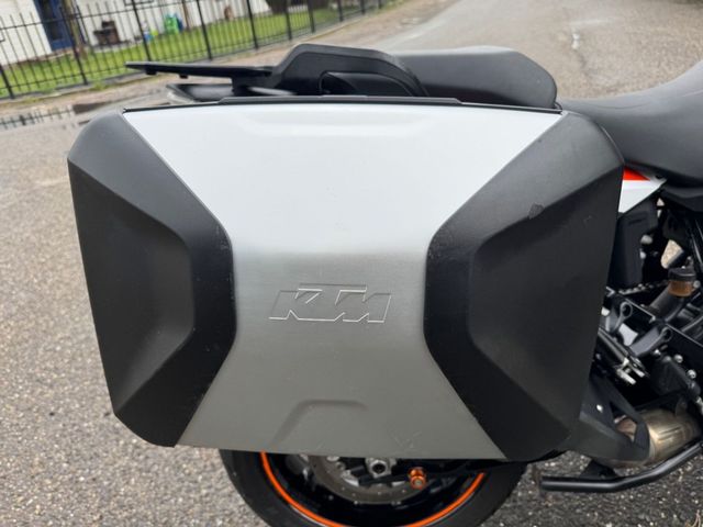 ktm - 1290-super-adventure-s