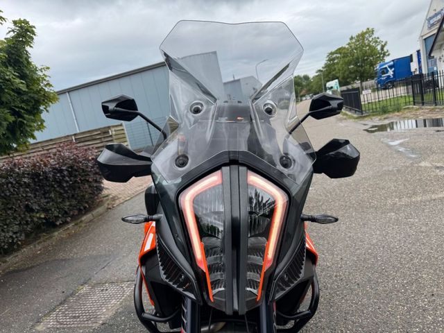 ktm - 1290-super-adventure-s