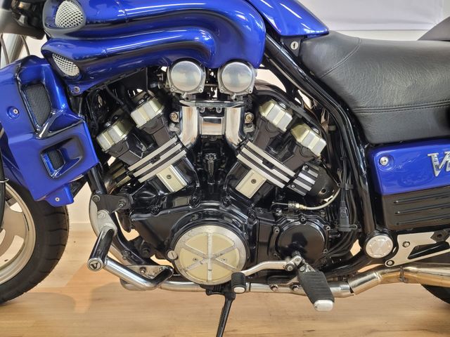 yamaha - vmx-1200-v-max