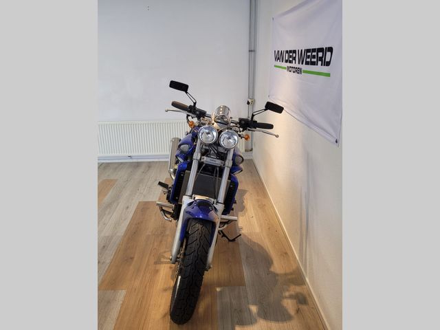 yamaha - vmx-1200-v-max