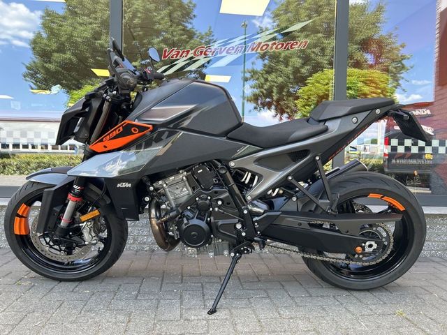 ktm - 990-duke