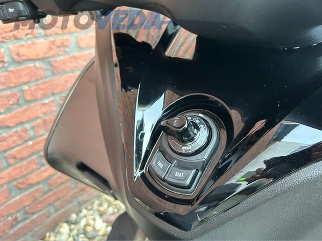 yamaha - tricity-300