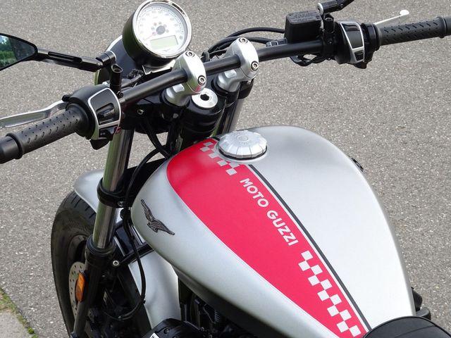 moto-guzzi - v-9-bobber