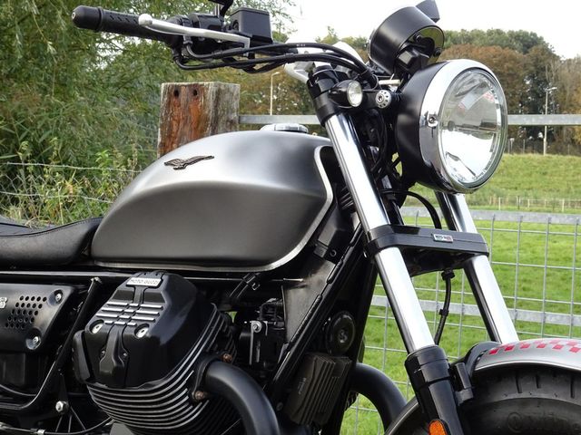 moto-guzzi - v-9-bobber