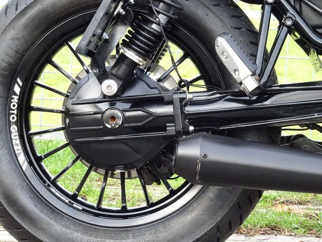 moto-guzzi - v-9-bobber