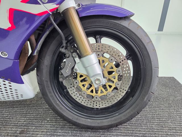 honda - cbr-900-rr-fireblade