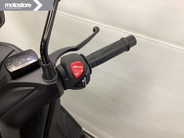 yamaha - x-max-300-abs