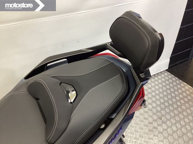 yamaha - x-max-300-abs