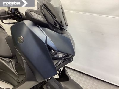 YAMAHA X MAX 300 ABS – foto 3