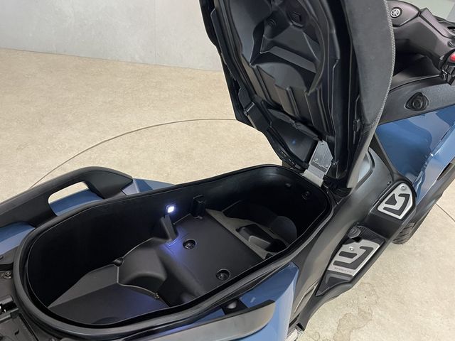 yamaha - tricity-300