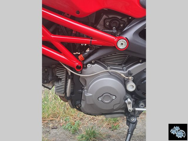ducati - 796-monster