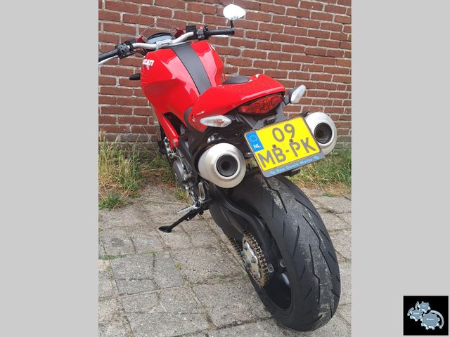 ducati - 796-monster