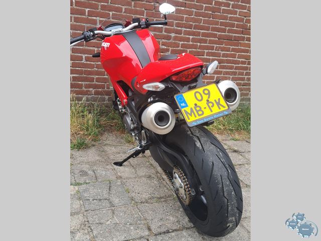 ducati - 796-monster
