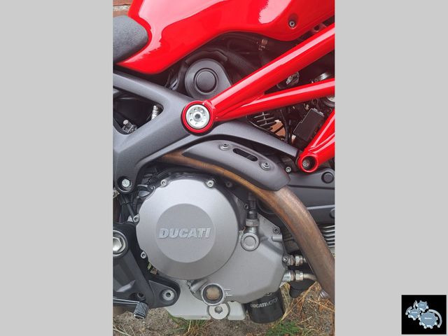 ducati - 796-monster