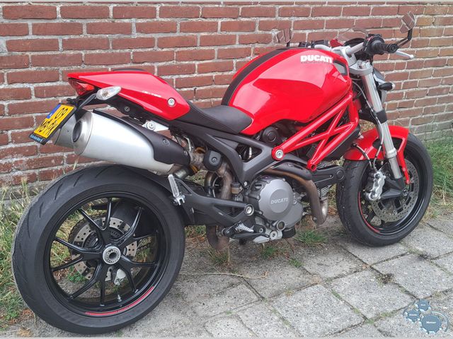 ducati - 796-monster