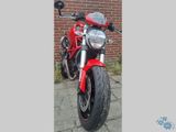 DUCATI 796 MONSTER