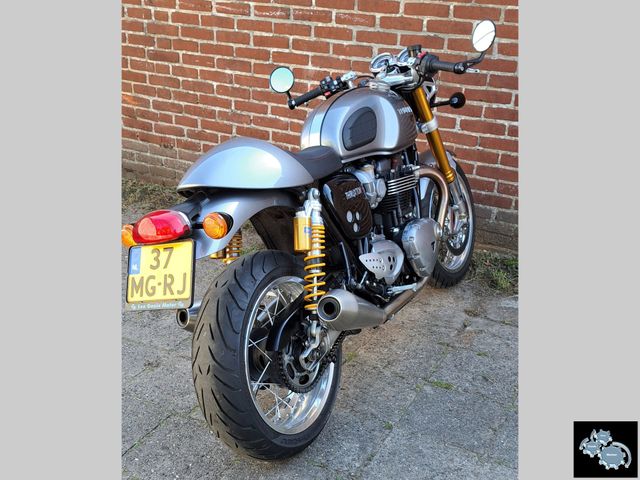 triumph - thruxton-1200-r