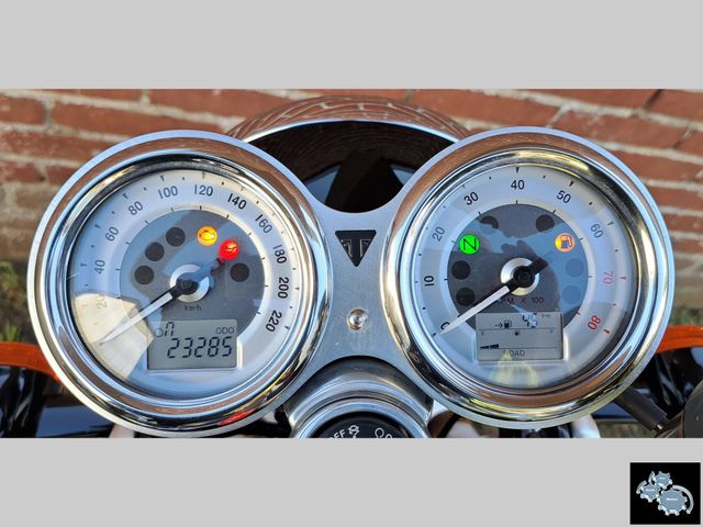 triumph - thruxton-1200-r