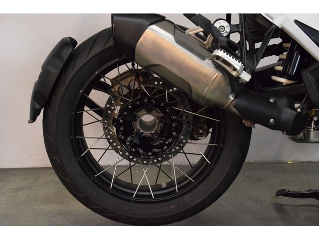 bmw - r-1300-gs
