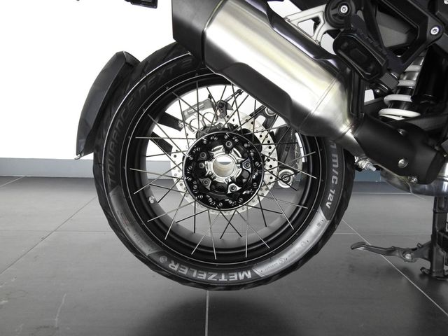 bmw - r-1300-gs-adventure
