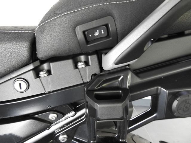 bmw - r-1300-gs-adventure