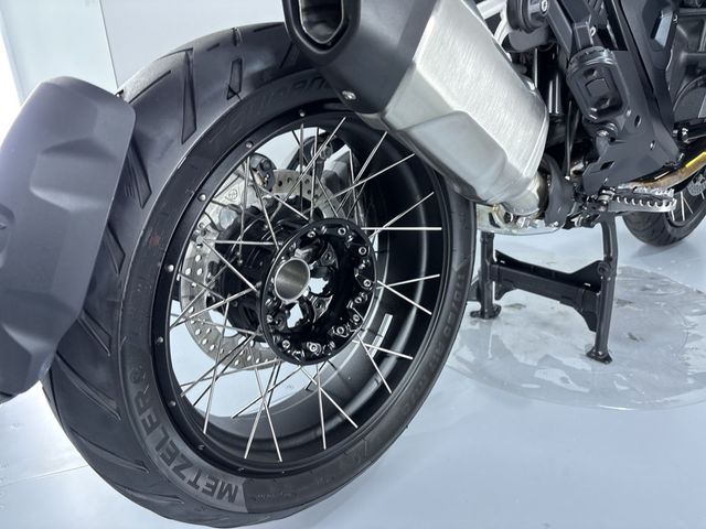 bmw - r-1300-gs-adventure