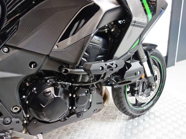 kawasaki - versys-1100-se-grand-tourer