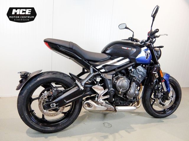 triumph - trident-660