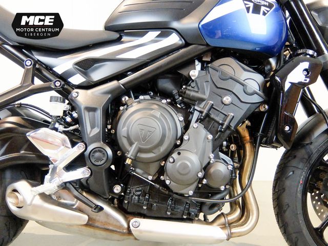 triumph - trident-660