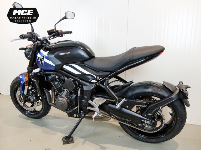 triumph - trident-660