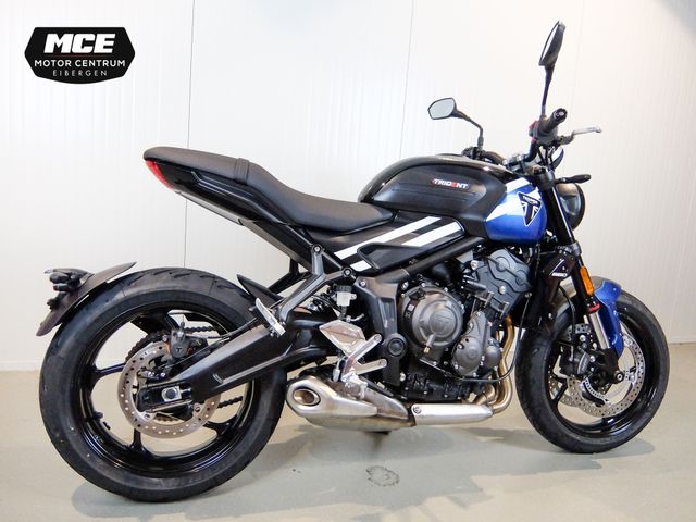 triumph - trident-660