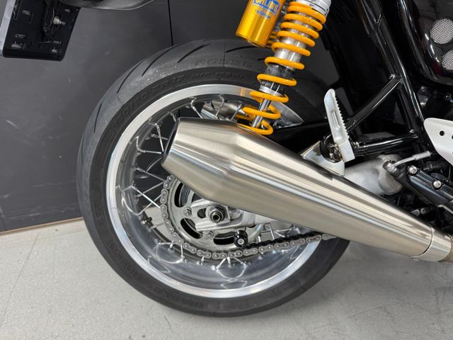 triumph - thruxton-1200-r
