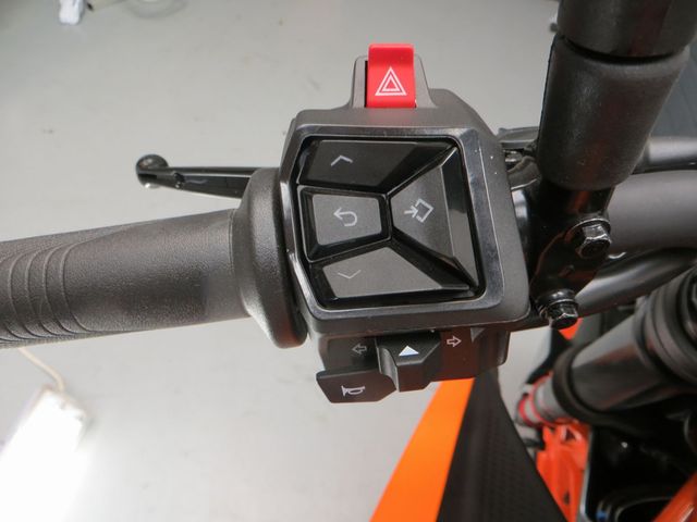 ktm - 390-duke-abs