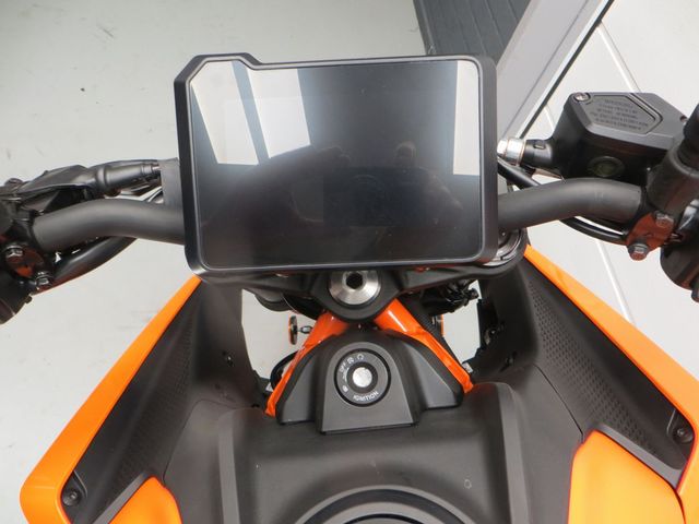 ktm - 390-duke-abs