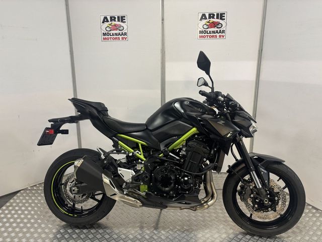 kawasaki - z900