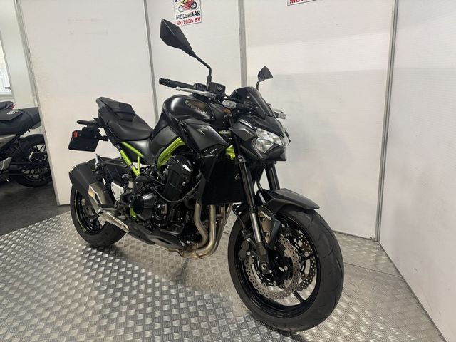 kawasaki - z900