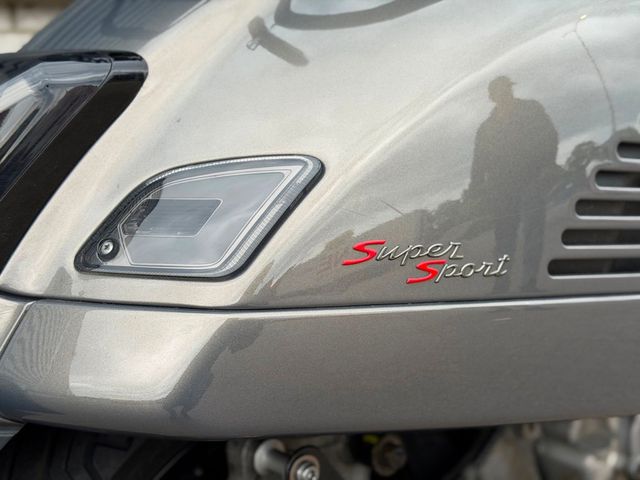vespa - gts-300